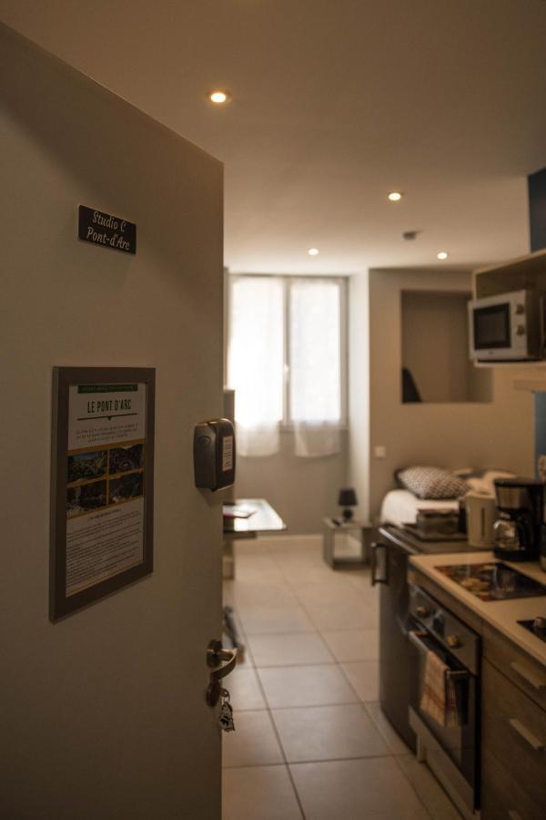 Les Apparts De Jean Jaures Vals-les-Bains Bagian luar foto